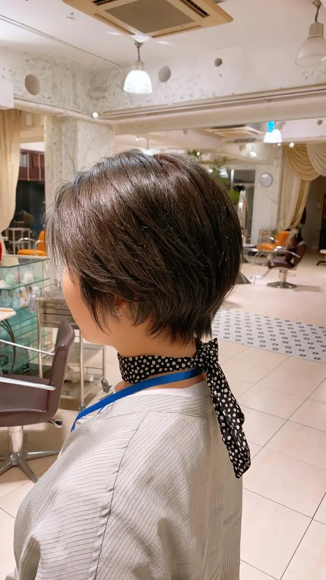 ショート カラー くびれヘア ショートヘア カット 髪質改善　ボブ 外ハネボブ　白間　光のヘアスタイル