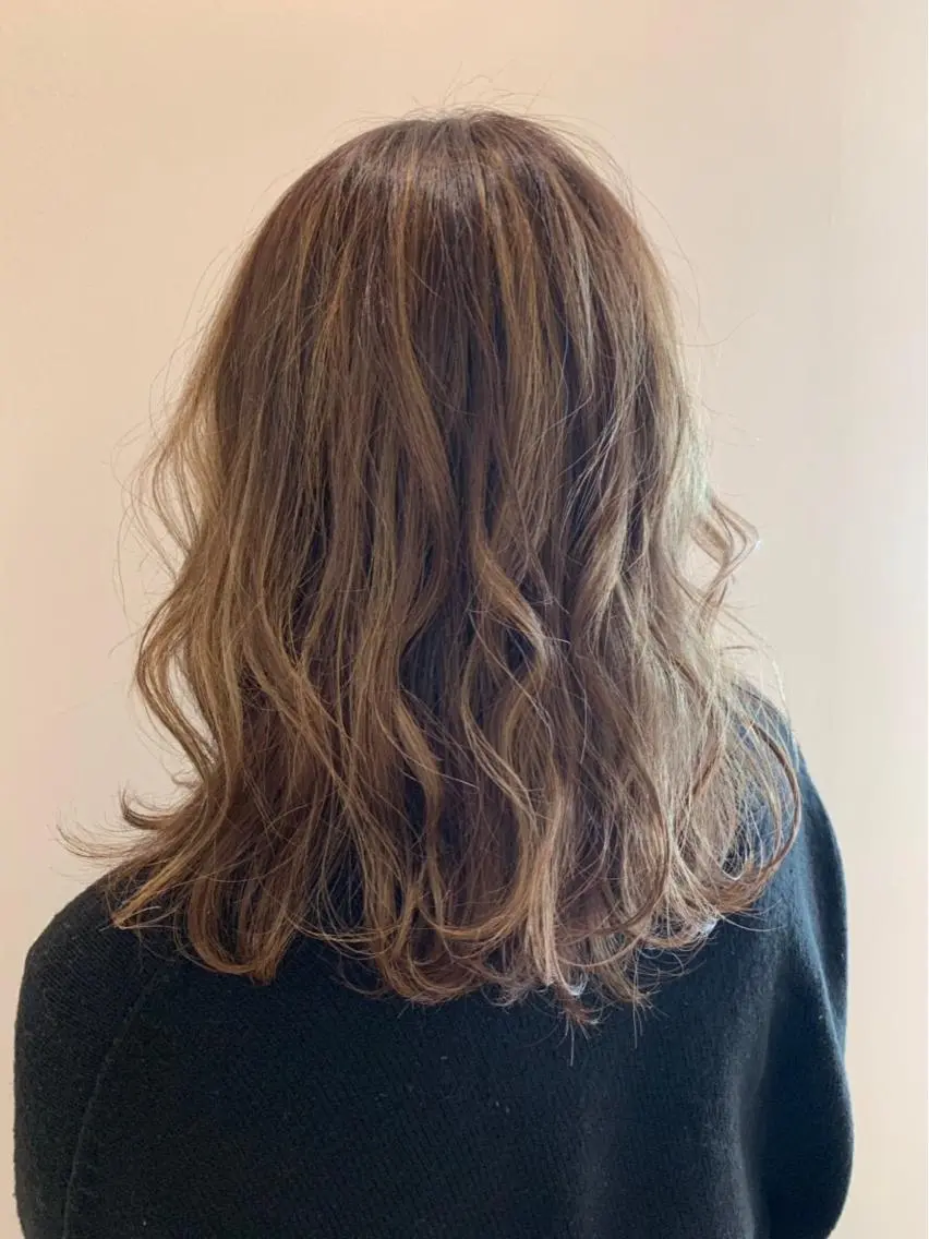 ミディアム カラー ヘアカラー トリートメント 高橋恵🌈生え癖改善 ウルフ/レイヤーのヘアスタイル