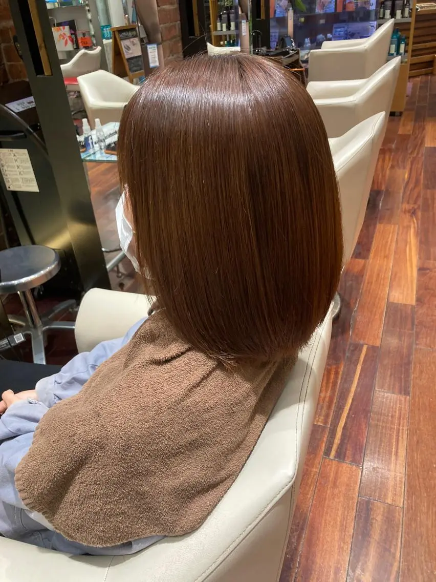 ミディアム 成沢 モニカのヘアスタイル