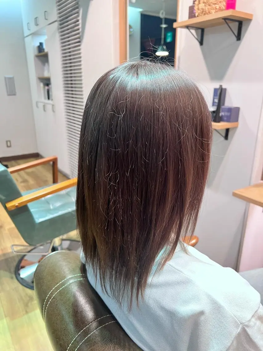 セミロング カラー ブリーチ ブラウンカラー ピンクカラー ピンクブラウン ヘアカラー トリートメント ツキダテ ユイのヘアスタイル