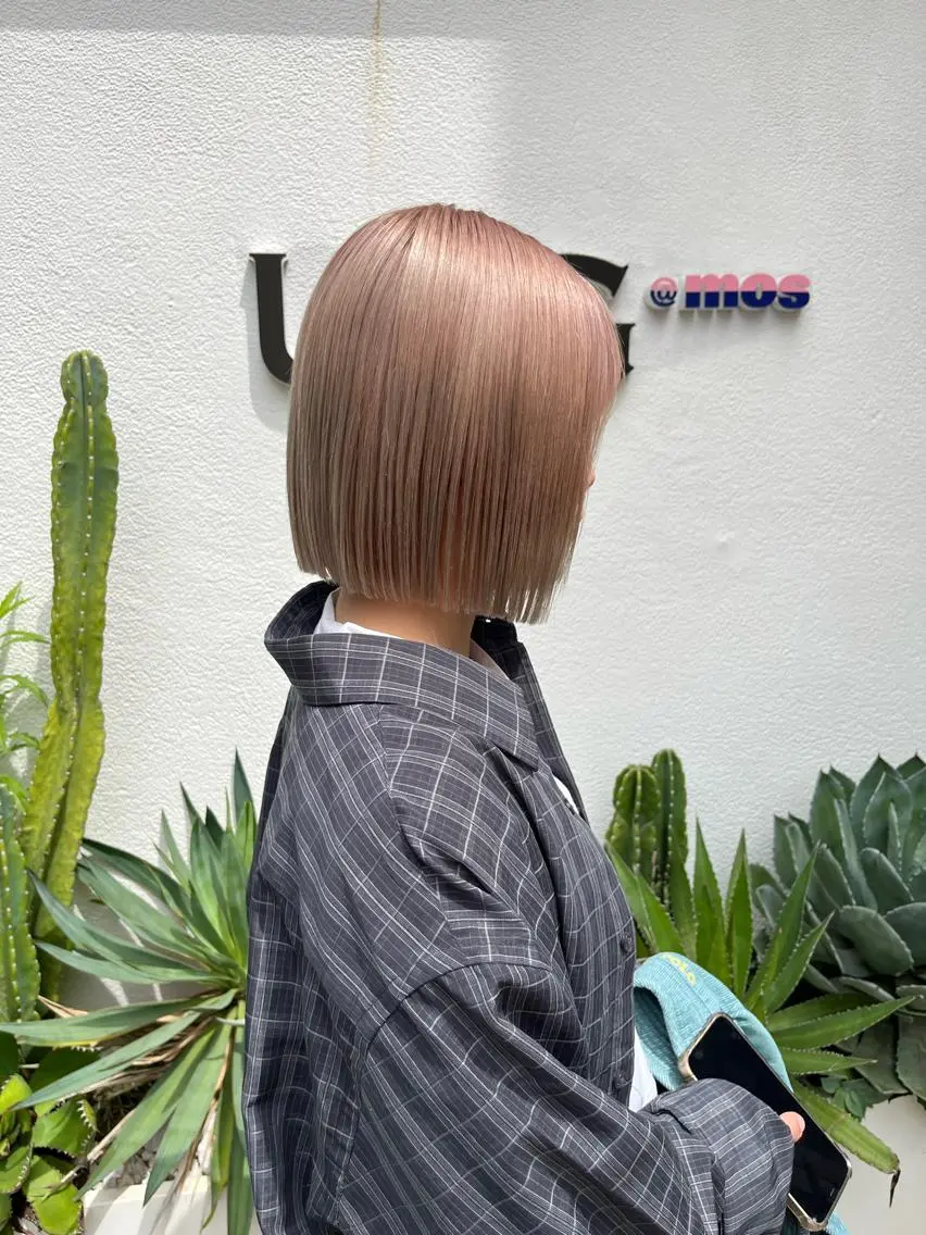 ミディアム カット ヘアカラー トリートメント 縮毛矯正ボブ&顔まわ レイヤー♡TOMOEのヘアスタイル