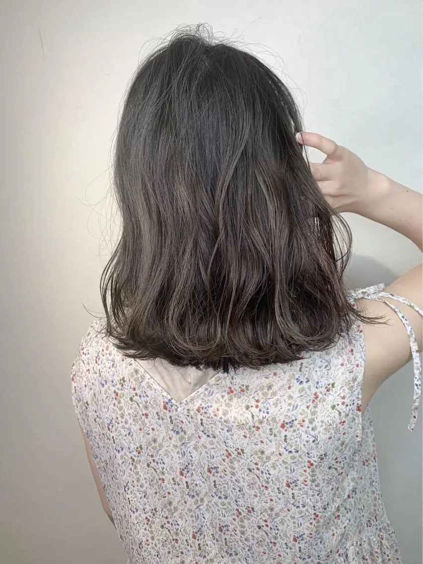 ミディアム カラー _WHITE＋ 南海難波店のヘアスタイル