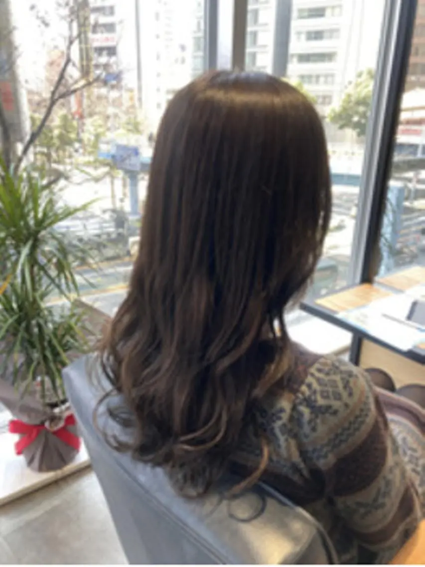 ロング ヘアアレンジ パーマ カラー アディクシーカラー ブリーチ ケアカラー 透明感カラー イヤリングカラー カット ヘアカラー トリートメント ヘアケア特化型サロン newi 梅田のヘアスタイル