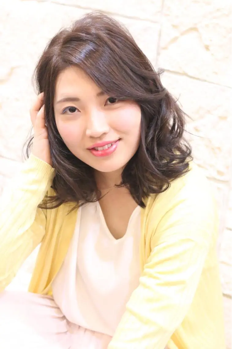 ミディアム カット ヘアカラー Lindo 本田のヘアスタイル