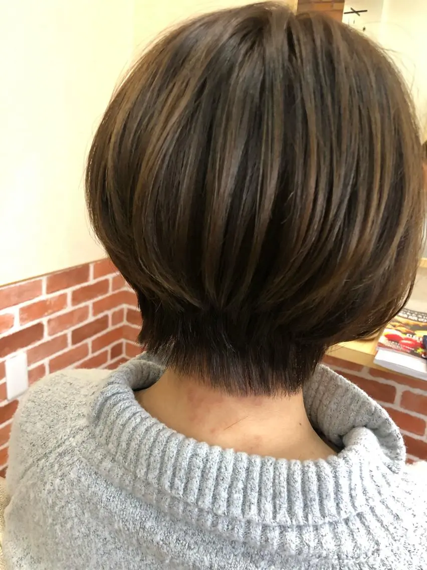 ショート カット ヘアカラー 國次 夕貴のヘアスタイル
