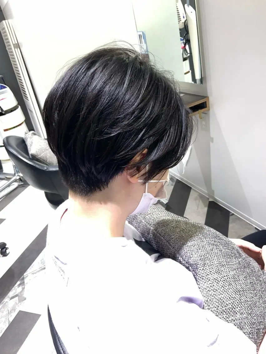 ショート APHRODITE 升田　潤のヘアスタイル