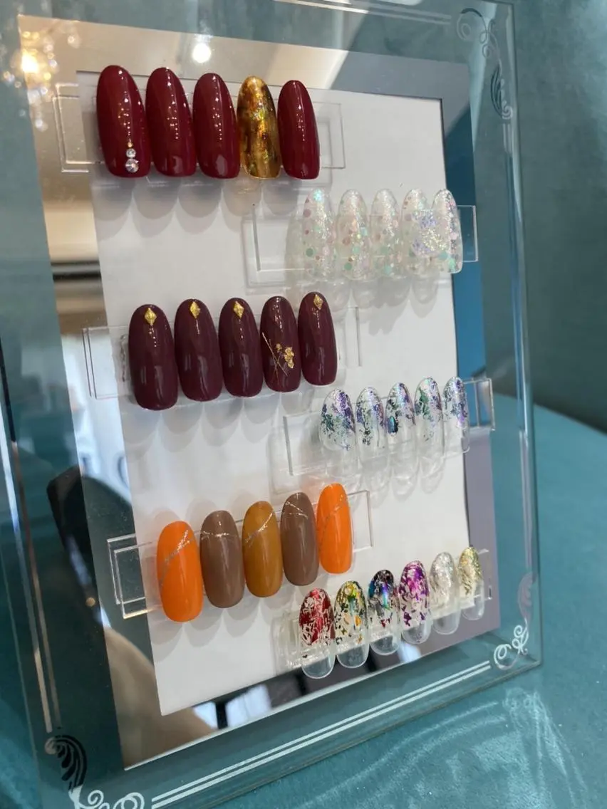 ネイル bijou nails 蓮のネイルデザイン