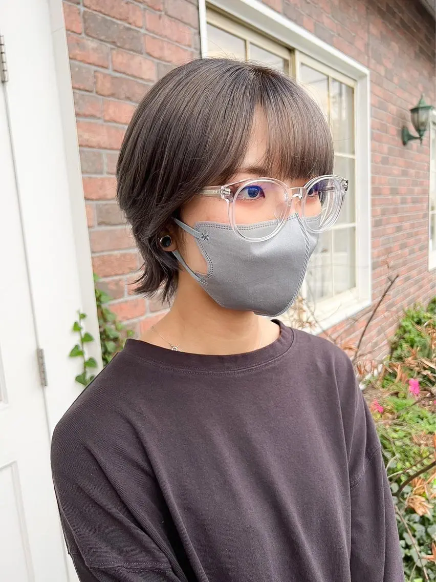 ミディアム ウルフカット YURAGI🤍 SAEのヘアスタイル