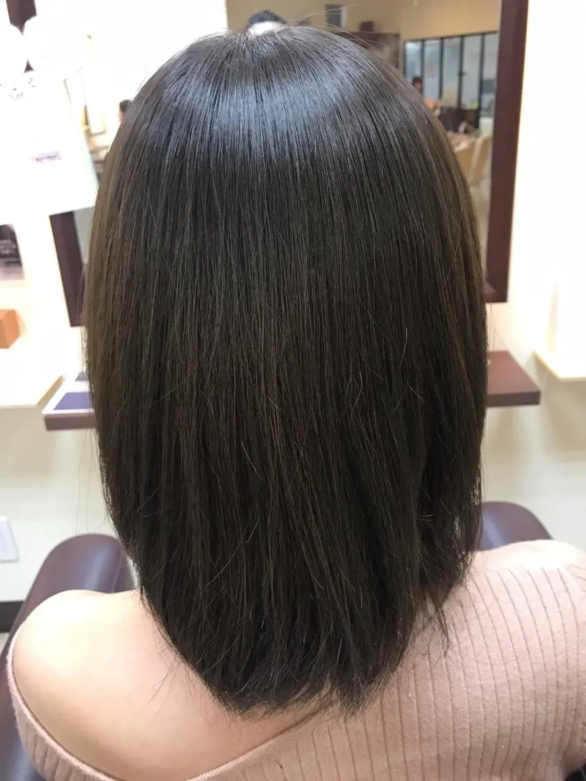 ミディアム カラー セト マユミのヘアスタイル