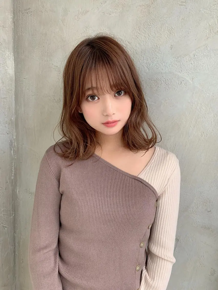 ミディアム カラー バレイヤージュ ブリーチ ケアブリーチ ダブルカラー ハイライトカラー カット ヘアカラー トリートメント 銀座✨レイヤーカット 顔まわり/坂本亜裟海のヘアスタイル
