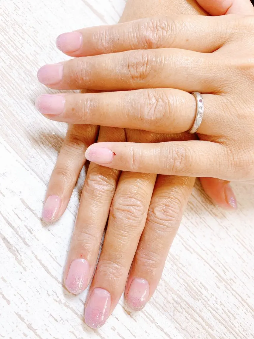 ネイル グラデーション ラメ(グリッター) ラメグラデーション ハンドネイル Story nail Sakuraのネイルデザイン