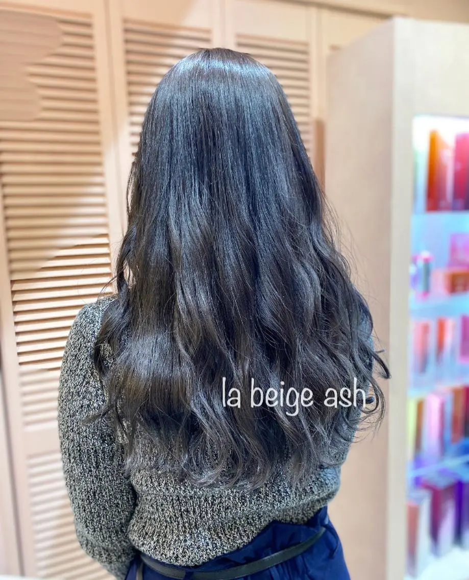 ミディアム カラー パーマ ヘアアレンジ RIYA❤︎ Aujuaソムリエのヘアスタイル