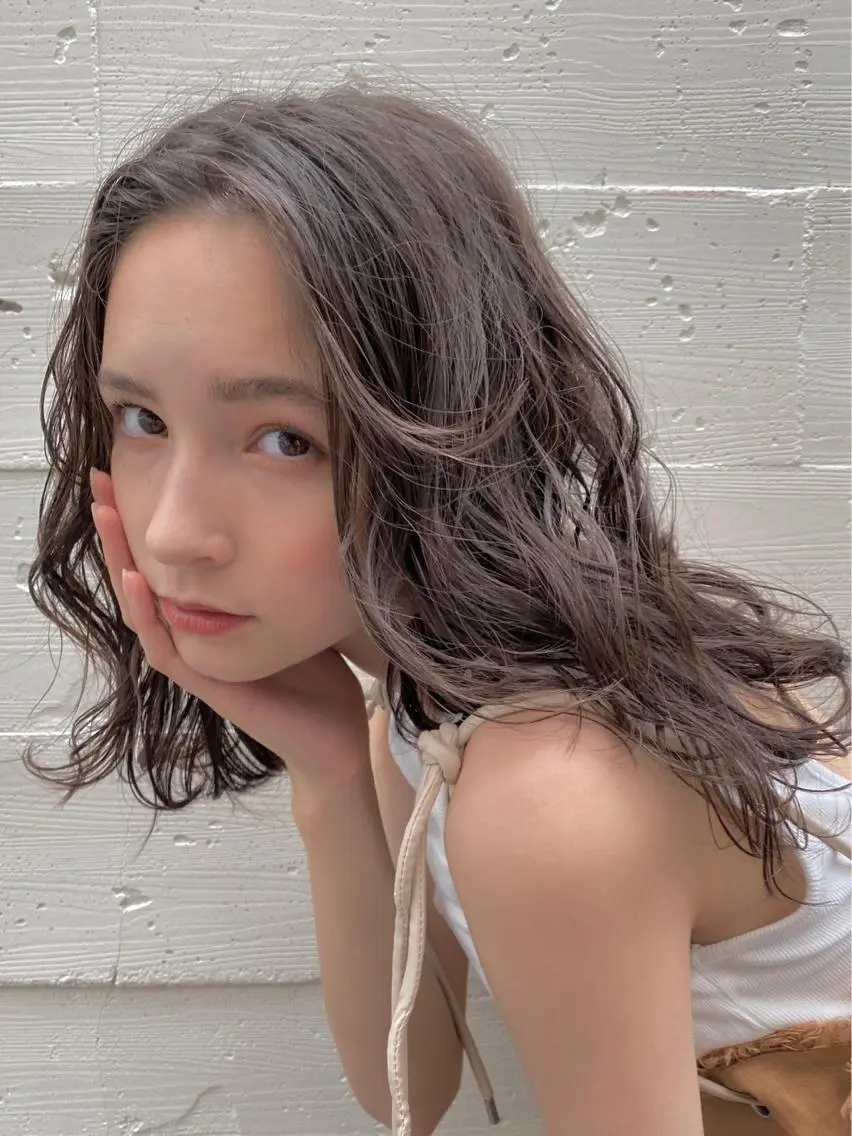 セミロング カット ヘアカラー 圧倒的な質感🧡 髪質改善/丸山晴菜のヘアスタイル