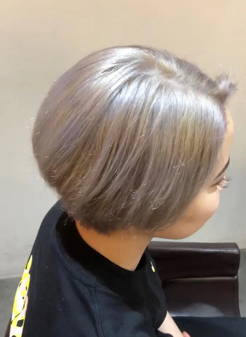 ショート カラー ブリーチ シルバー メンズパーマ特化型 🔥URITAのヘアスタイル