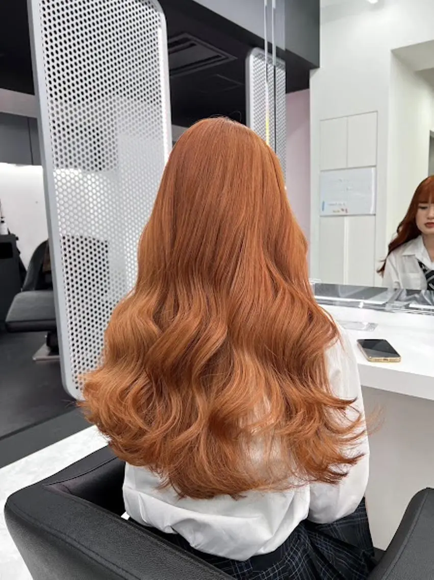 カラー 🪞［公式］ UNITED横浜🪞のヘアスタイル