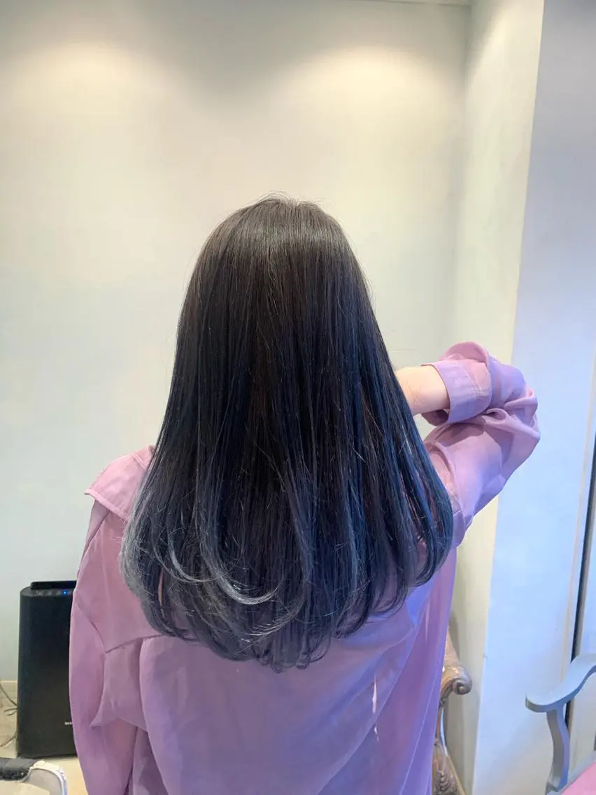 ロング カラー Takahashi Yuriのヘアスタイル