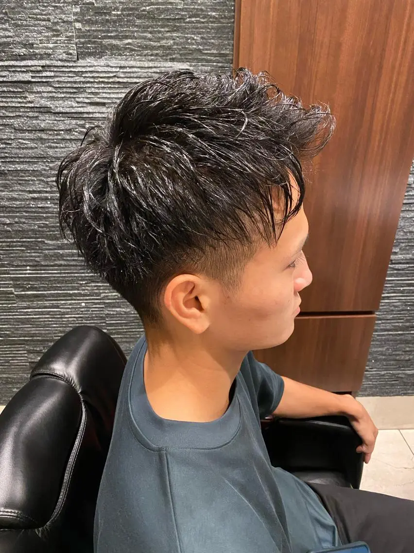 ショート メンズ 岡本 宗士のヘアスタイル