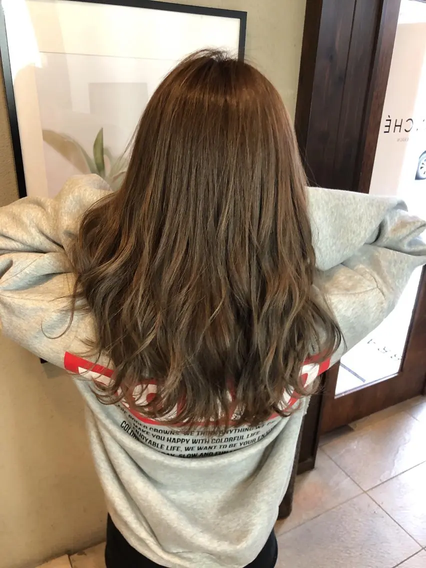 セミロング カット ヘアカラー トリートメント 具志 正太のヘアスタイル