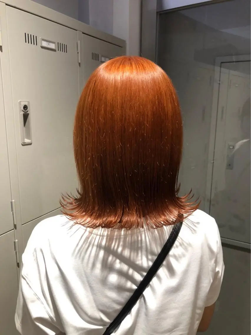 ショート 寒色/ベージュヘア ブリーチありMiOのヘアスタイル