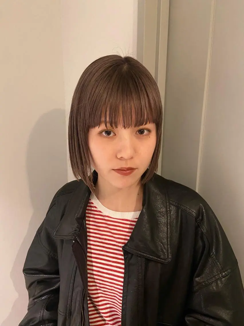 カラー Mori Aimiのヘアスタイル