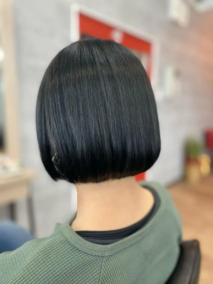 ミディアム ボブ ＳＨＩ ＺＵのヘアスタイル