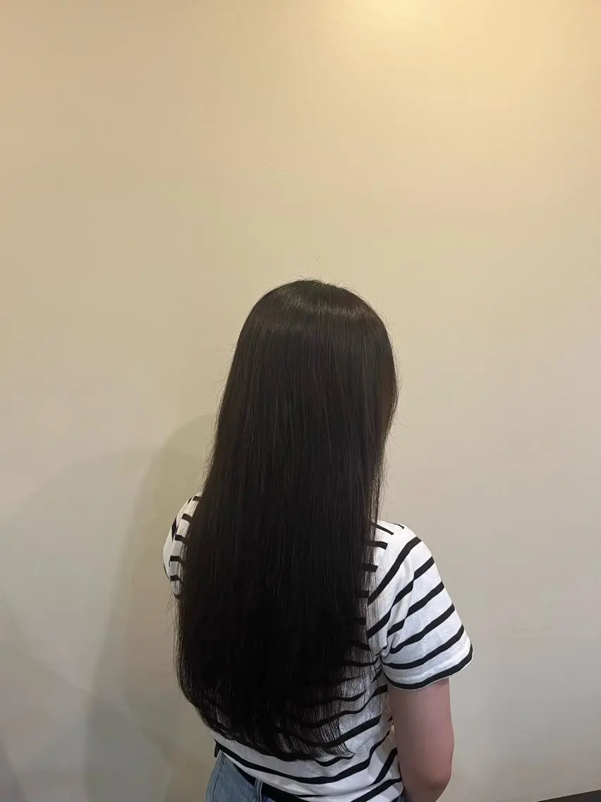 カラー ブラウンカラー ナチュラルブラウン KOKORO 中村 朱里のヘアスタイル