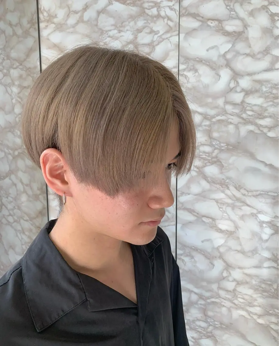 ショート カラー メンズ ベージュカラー ブロンド ブロンドベージュ 外国人風カラー 🇺🇸海外レイヤー /カラーGOのヘアスタイル