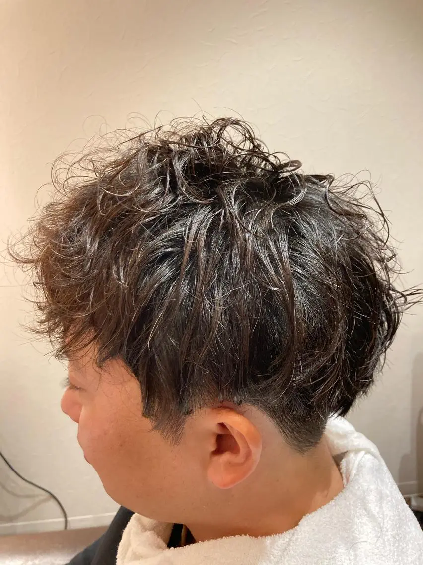 ショート パーマ 橋本 和弥のヘアスタイル