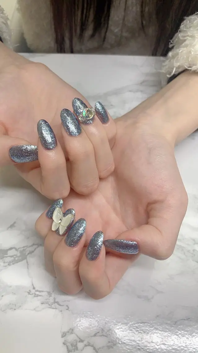 ネイル はな💎ネイル ワンホン、長さ出しのネイルデザイン