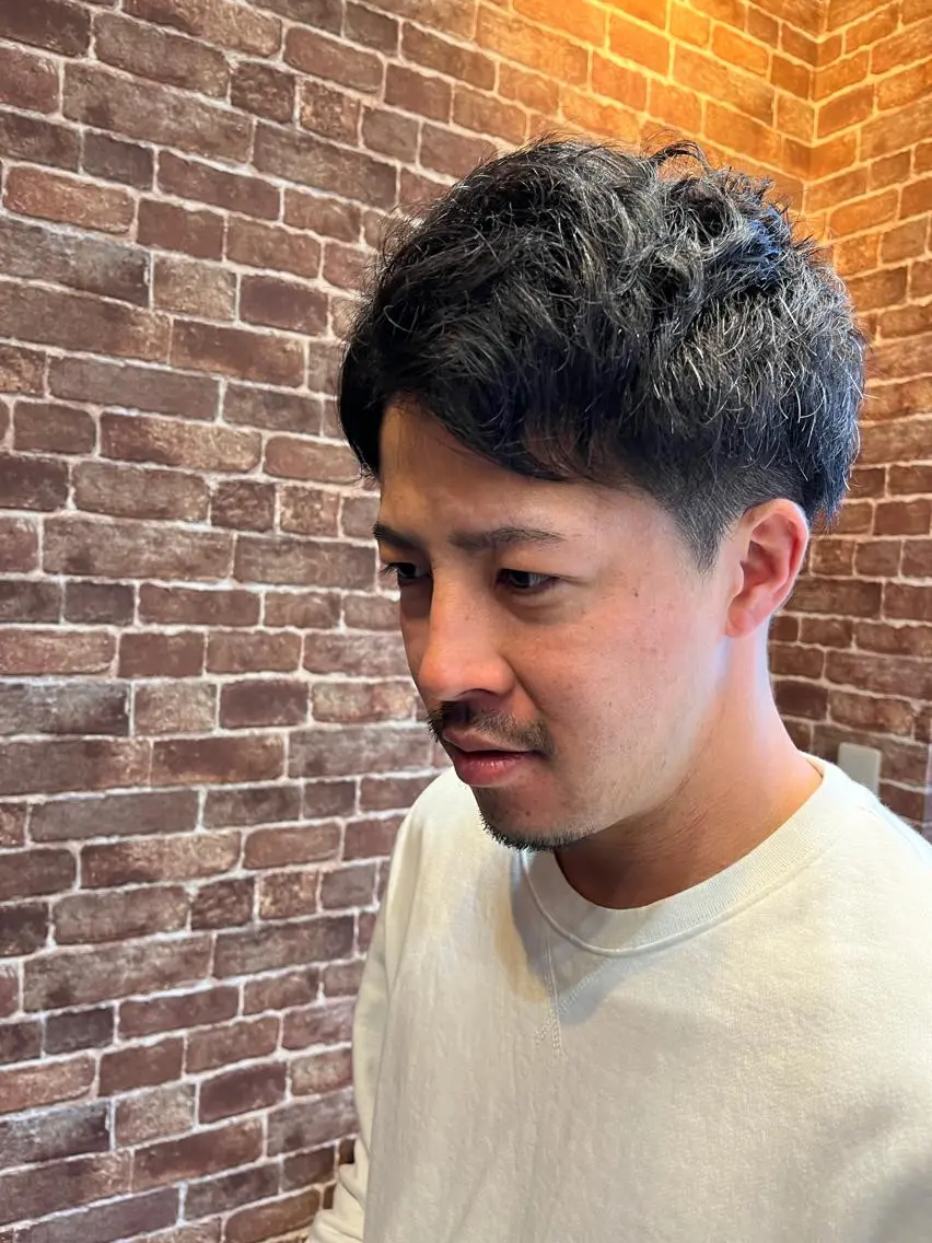 ショート カラー パーマ ヘアアレンジ メンズ キッズ ネイル マツエク・マツパ アイブロウ メンズブリーチ メンズハイライト メンズインナーカラー メンズ韓国風 ブリーチ 久木原 ゆりのヘアスタイル