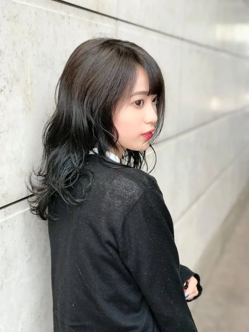 セミロング 代表　しみず としやのヘアスタイル