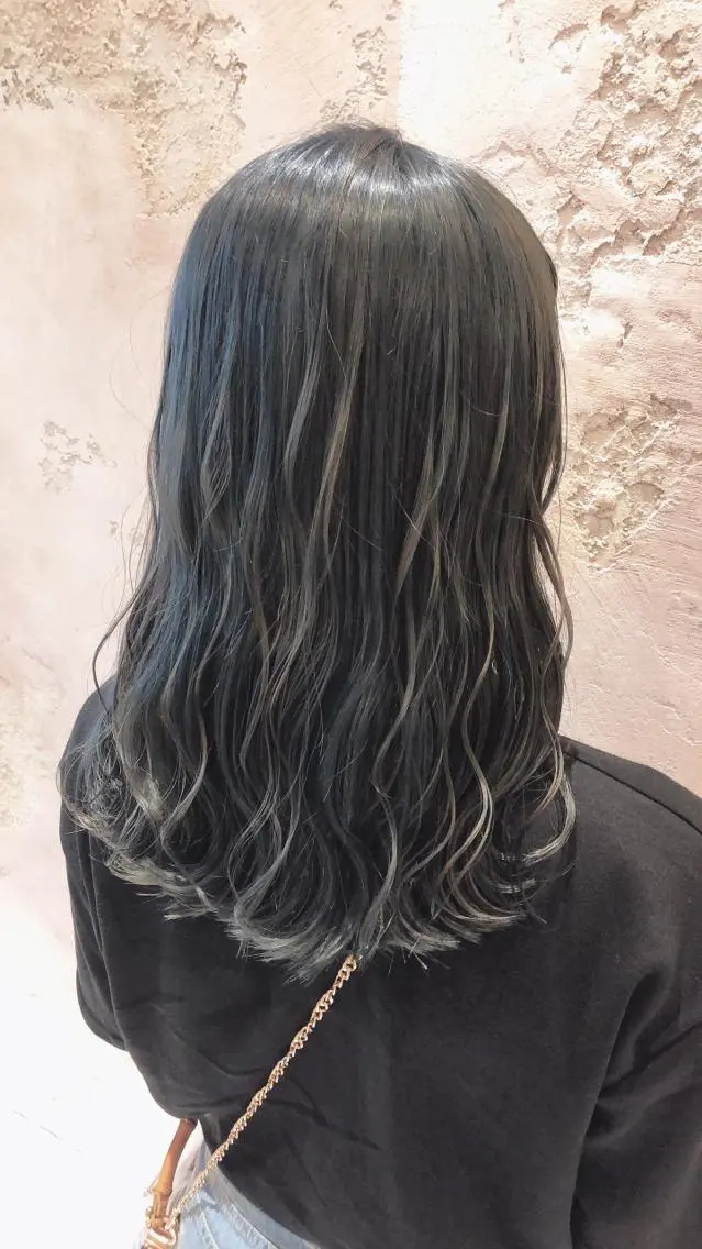 ミディアム アッシュ カット ヘアカラー トリートメント 代表山口ひな 髪質改善のプロのヘアスタイル