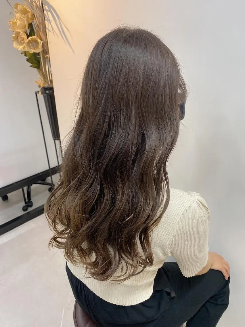 ロング カット ヘアカラー トリートメント 透明感/ツヤ髪/ さら艶/前田祥汰のヘアスタイル