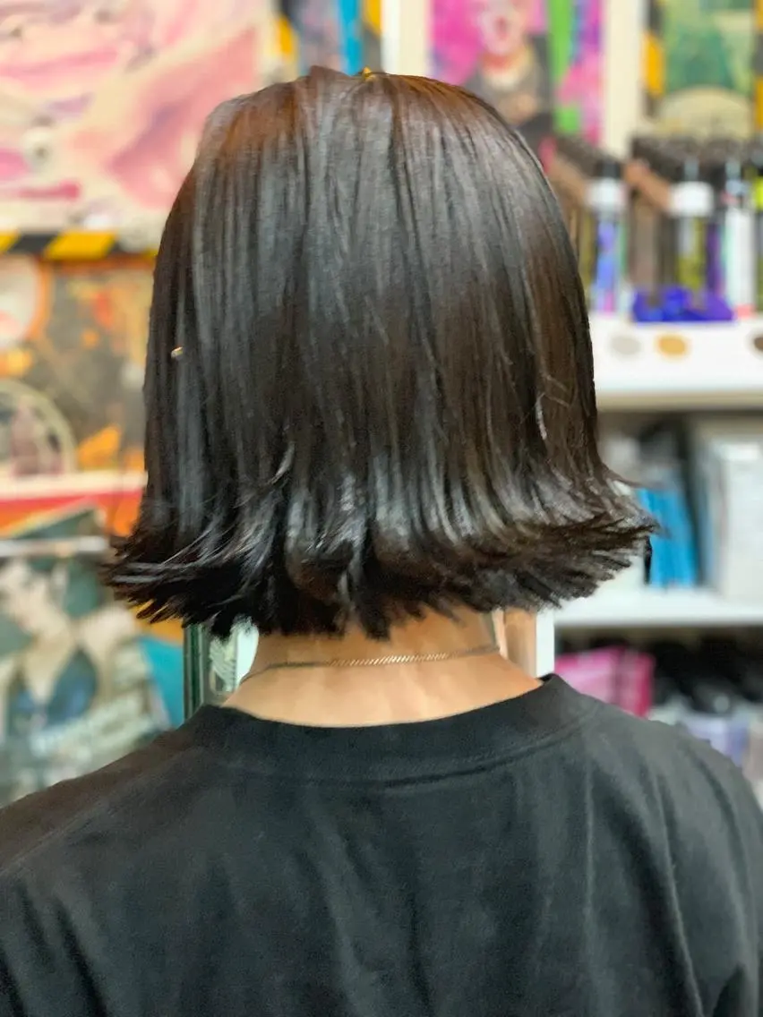 ショート 切りっぱなしボブ ボブ 🌈派手髪エクステ ブレイズ🌈ひろとのヘアスタイル