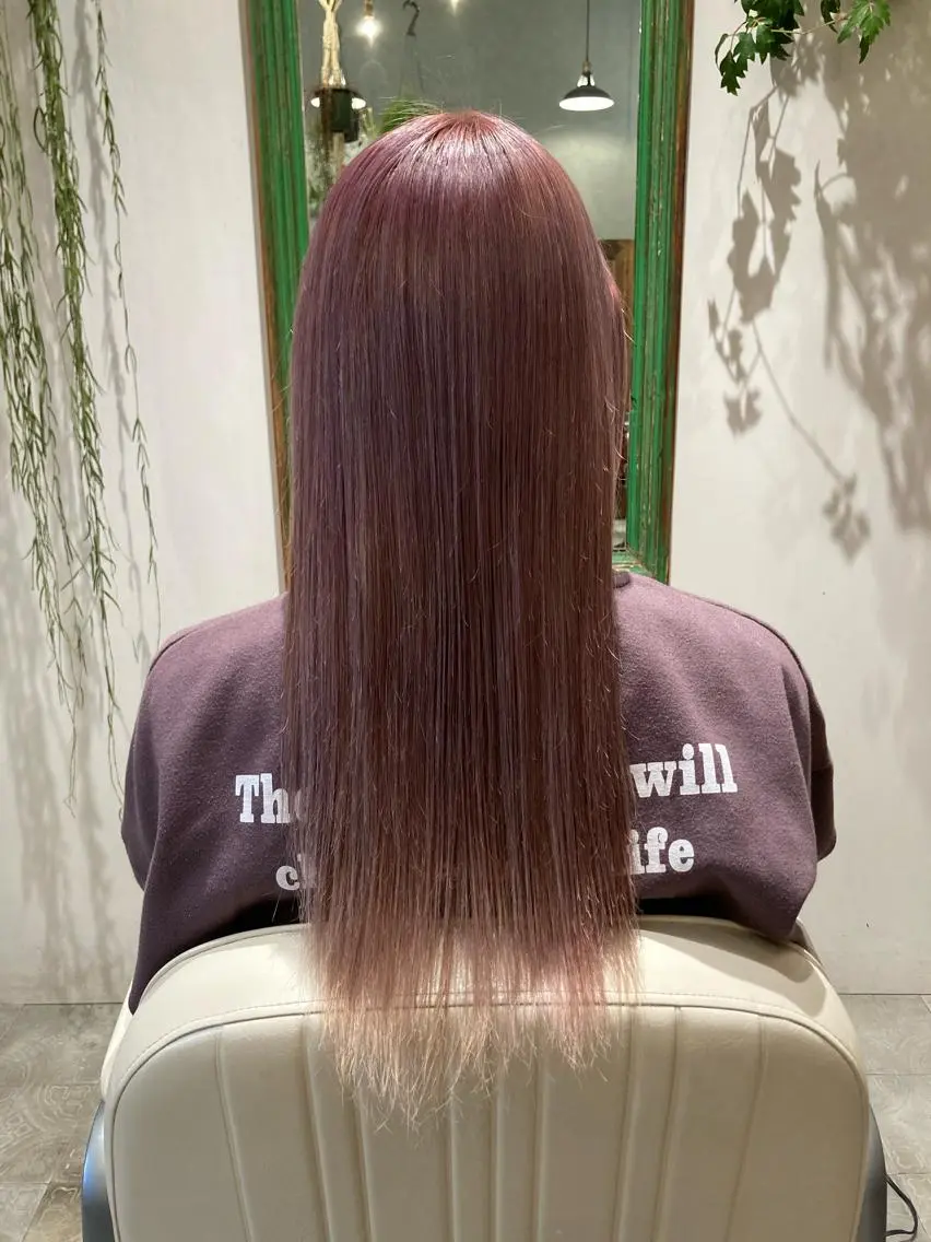 ロング カラー ブリーチ 大方 いくみのヘアスタイル