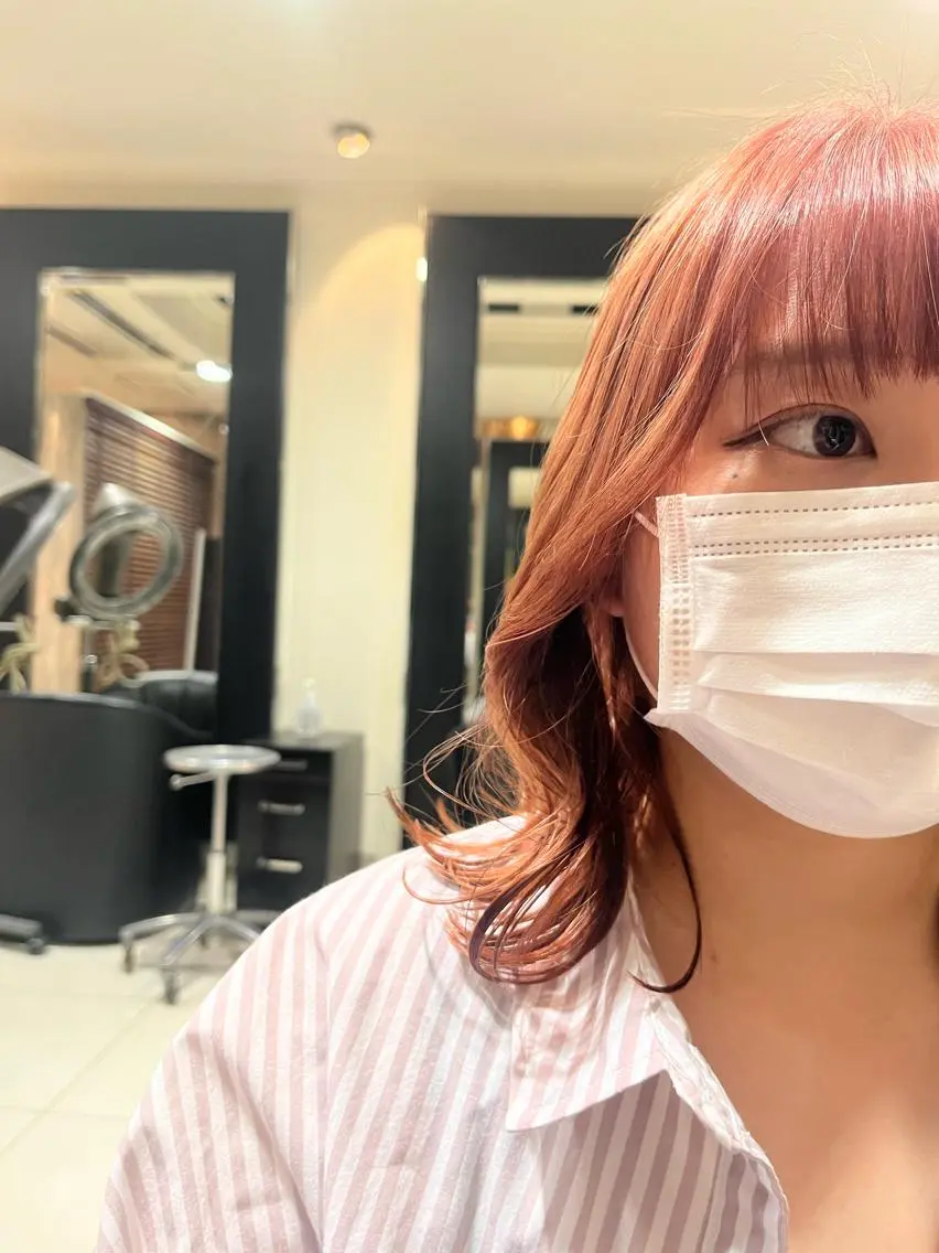 ミディアム カラー レッドカラー 顔周りカット カット 五味優莉🫧 ͛.* 似合わせ/レイヤーのヘアスタイル