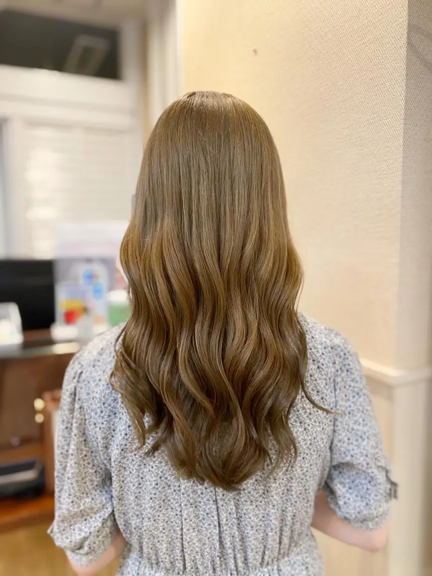 カラー ベージュカラー カット ヘアカラー トリートメント NUMBER 天王寺YUYAのヘアスタイル