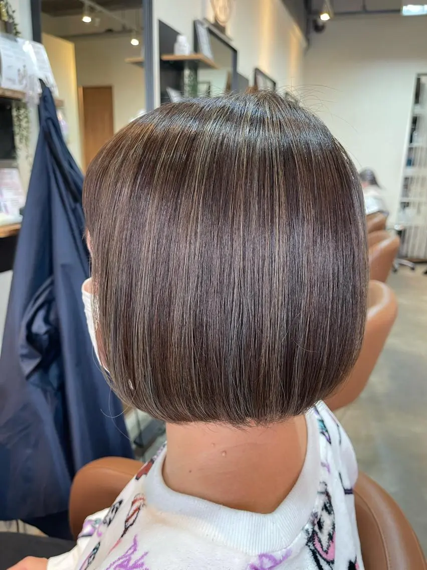 カラー nowhere ノーウェアのヘアスタイル