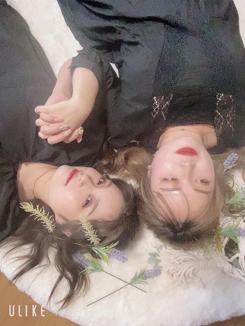 セミロング ヘアアレンジ ブリーチ🐰インナー ♡ハイライト♡綾🐰のヘアスタイル
