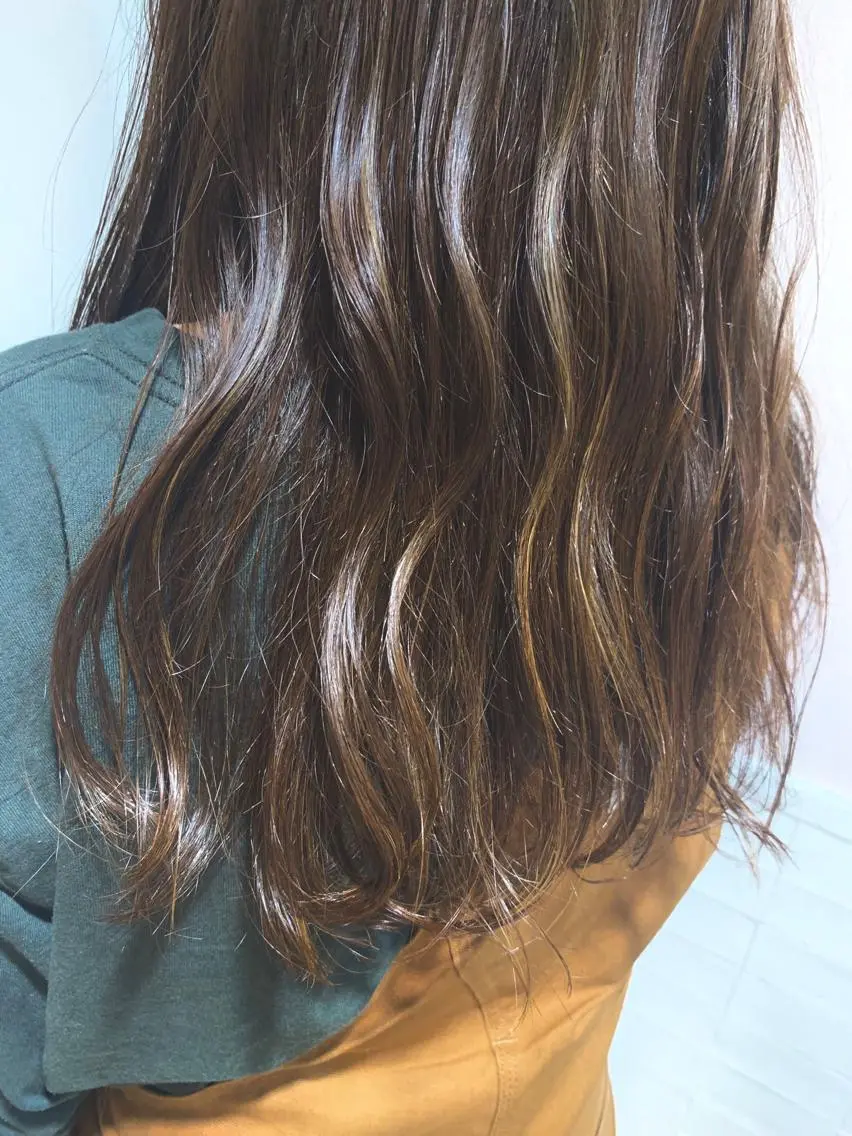 ミディアム カラー ベージュカラー ブラウンカラー ブラウンベージュ ハイライトカラー ハイライト ヘアカラー トリートメント ヘッドスパ ✨カラー支持No.1 🧸ワキ カナコ🧸のヘアスタイル