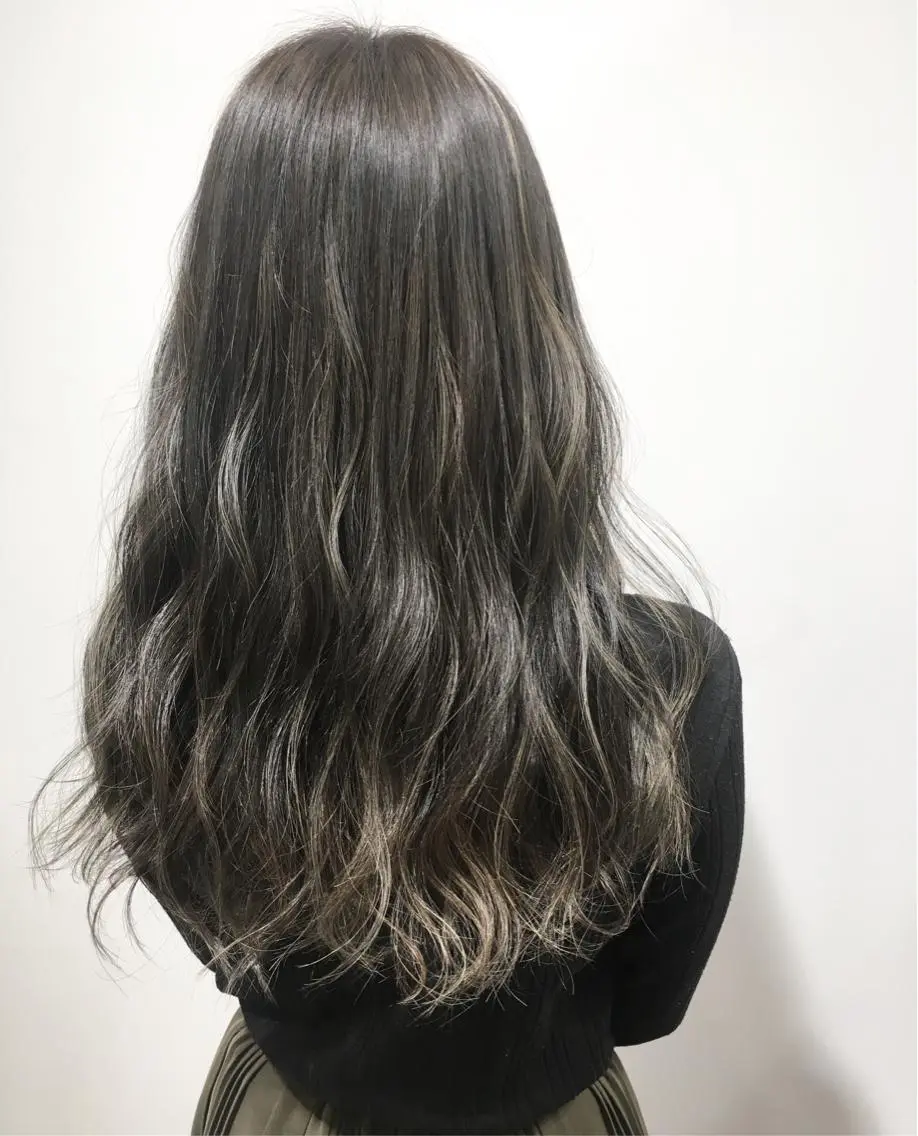 セミロング カラー アッシュ ハイライトカラー ハイライト Lee 甲子園のヘアスタイル