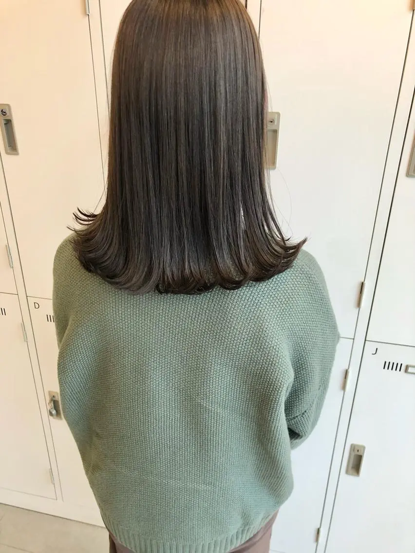 セミロング カラー グレージュ オリーブグレージュ オリーブグレー ヘアカラー トリートメント Saori / ボブ /顔周り/カラー🎀のヘアスタイル