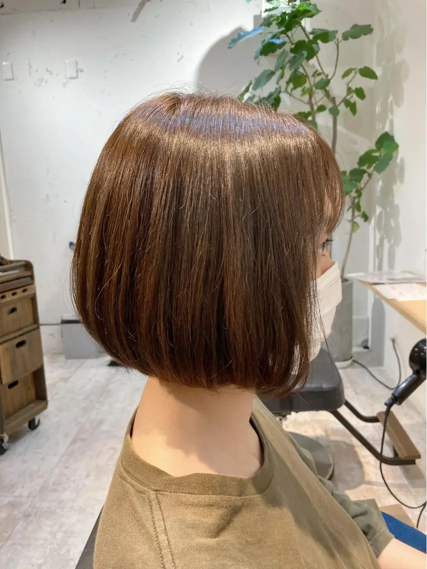 ショート アッシュ アッシュグレー アッシュグレージュ ボブ カット ヘアカラー トリートメント 【女性指名No.1】 西口直子のヘアスタイル