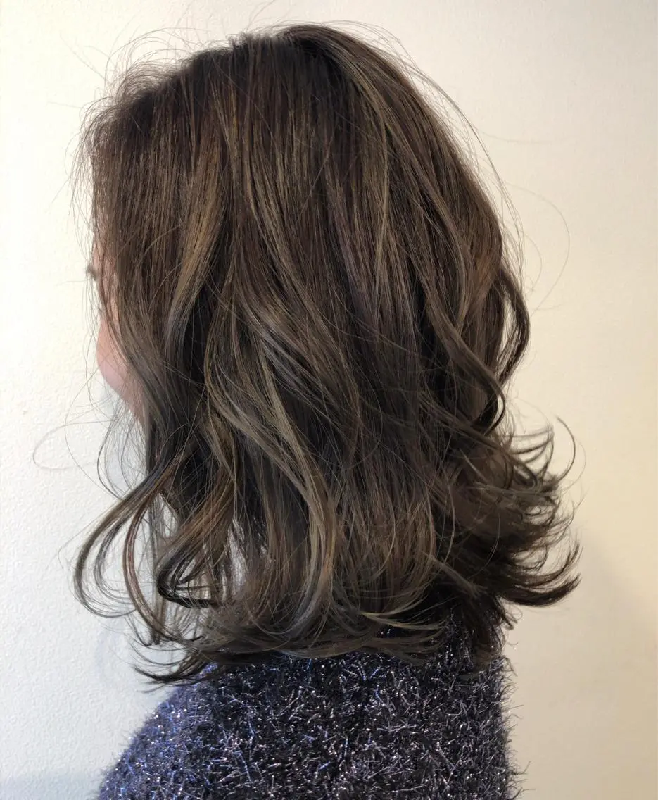 ミディアム スタイリスト 佑梨のヘアスタイル