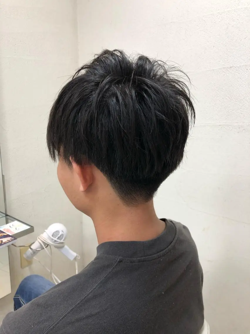 ショート メンズ カット ヘアカラー 阿部 美咲のヘアスタイル