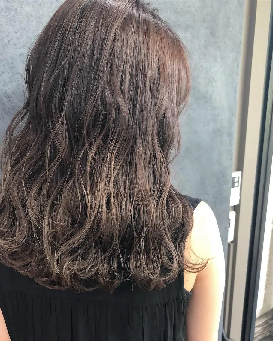 ロング カラー ヘアアレンジ メンズ キッズ ネイル マツエク・マツパ 透明感カラー🤎 ゆりのヘアスタイル