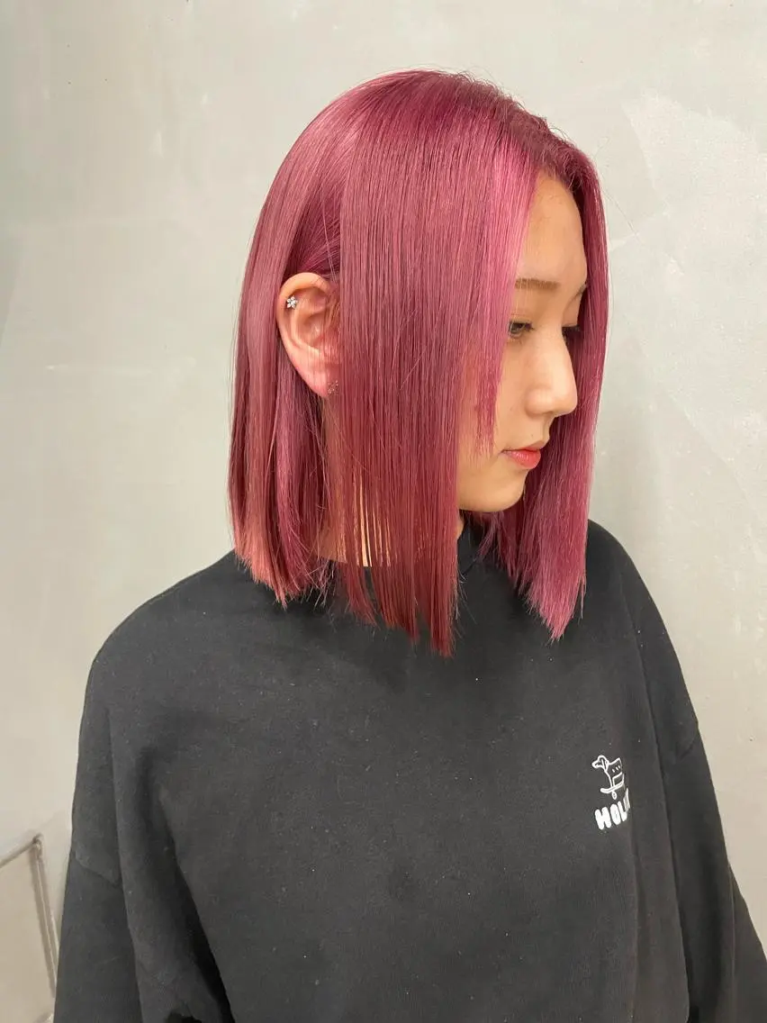 セミロング カラー インナーカラー 推し ブリーチ 髪質改善のヘアスタイル