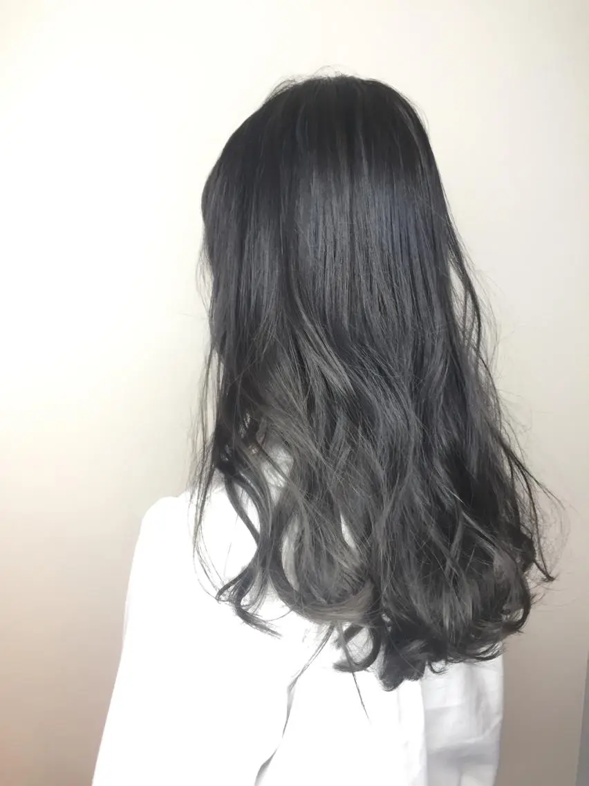 ロング ヘアカラー トリートメント 稲田 結衣夏のヘアスタイル