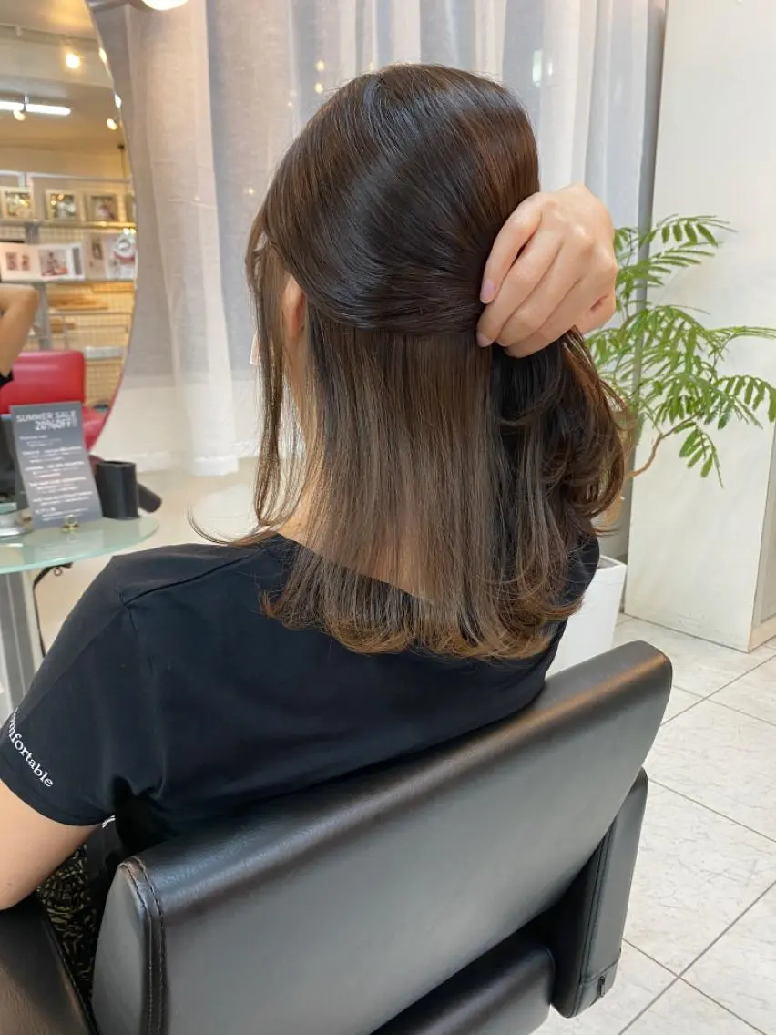 ミディアム カラー ヘアアレンジ ミディアムレイヤー インナーカラー レイヤーカット ナカジマ ボブ/レイヤーのヘアスタイル