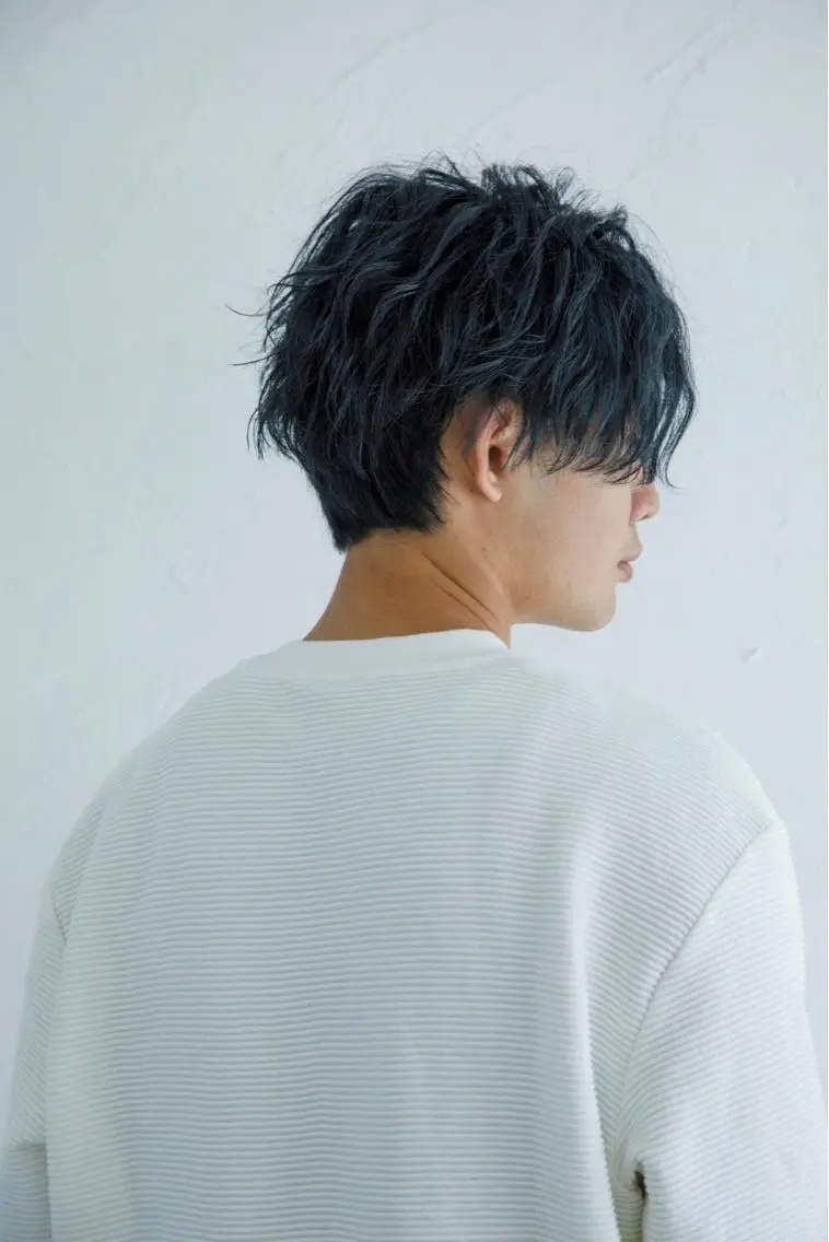 カラー メンズ センターパート CORE masaのヘアスタイル